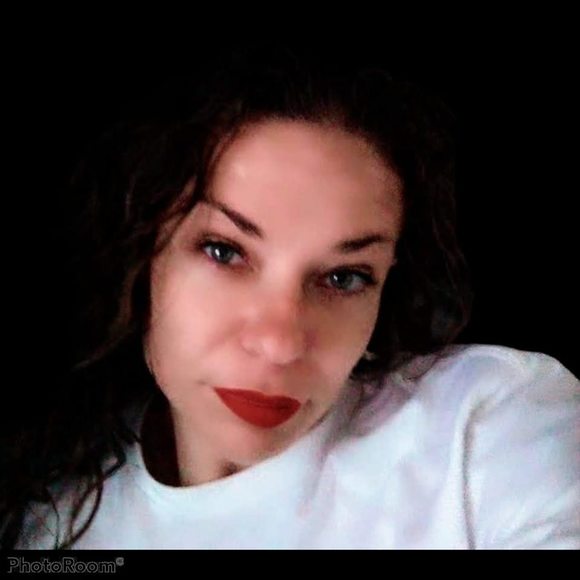 Meet your Posher, Alaiana - Picture 1 of 1